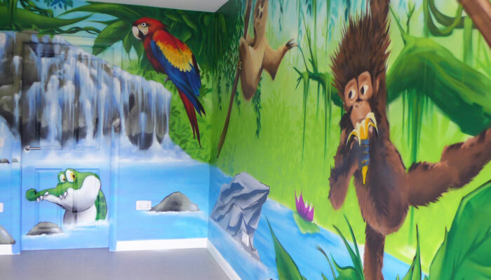 Jungle bedroom mural